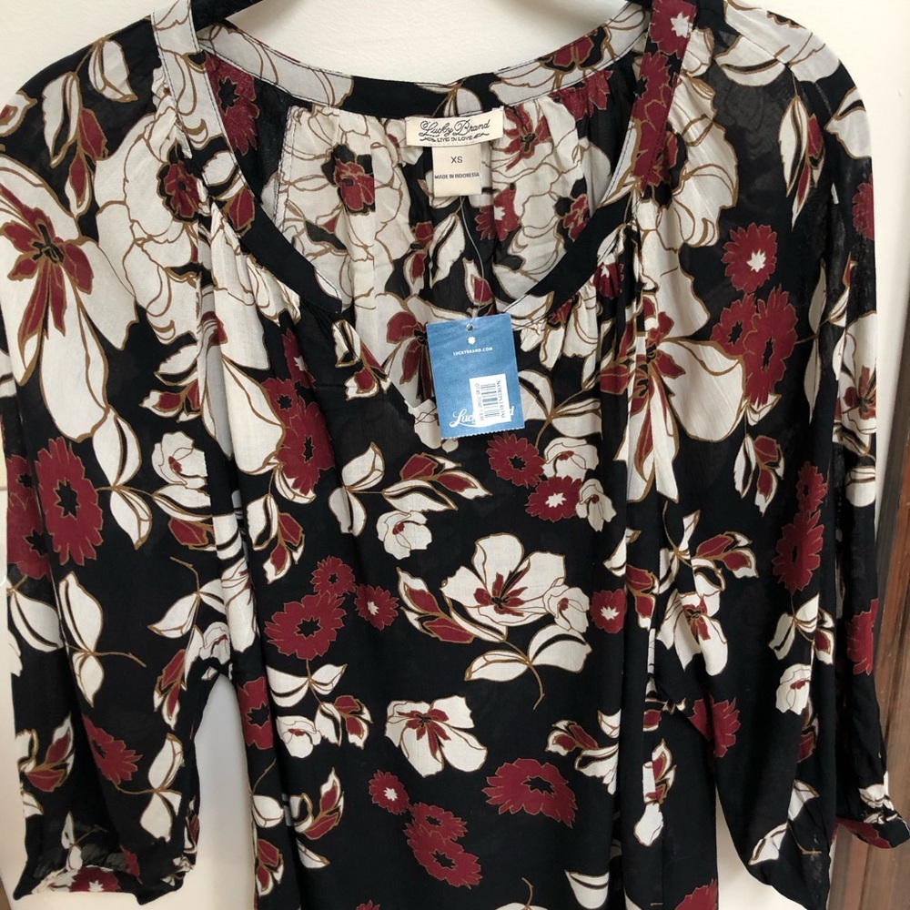 Never worn Lucky Brand blouse